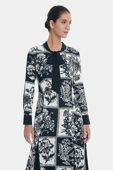 RETRO BLACK & WHITE FLORAL PRINTED DRESS