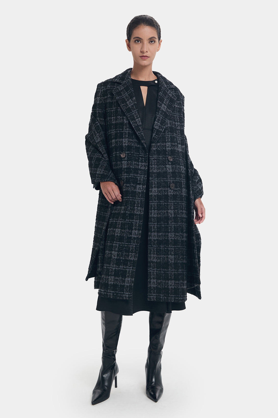 STYLISH CHECKED OVERCOAT