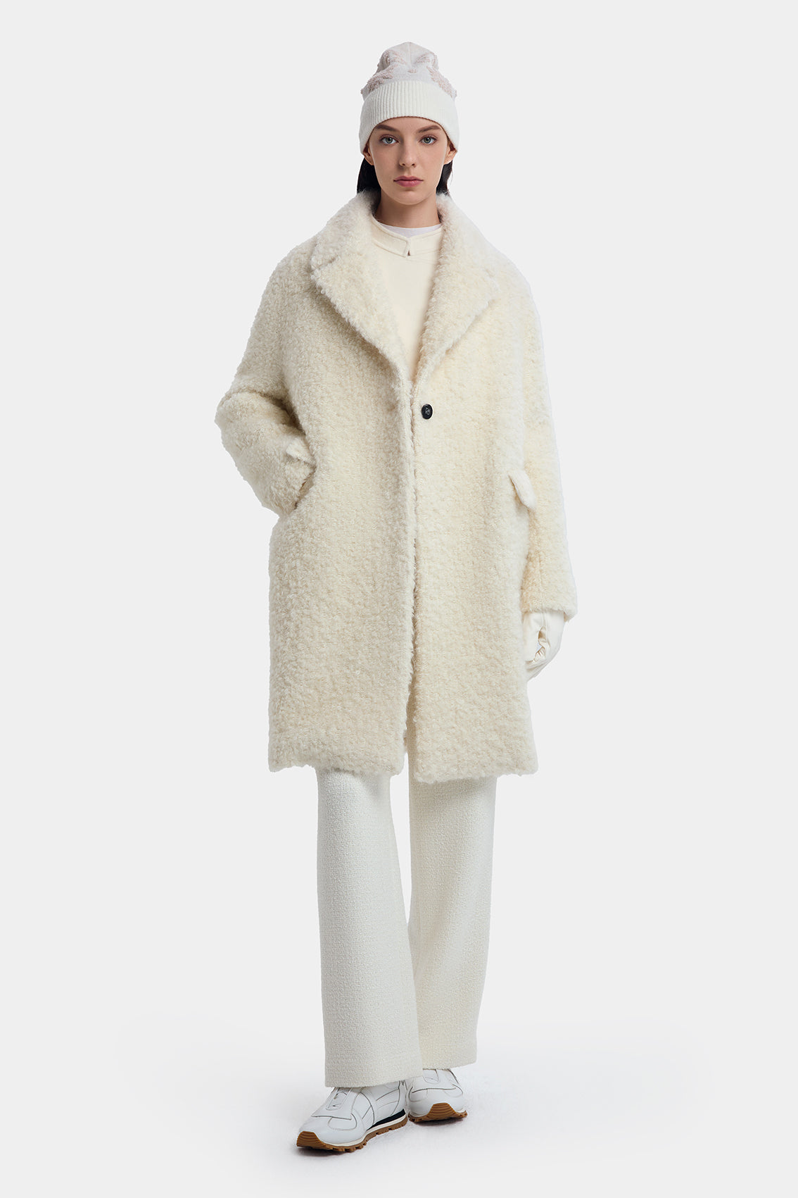 WINTERY CREAM COAT