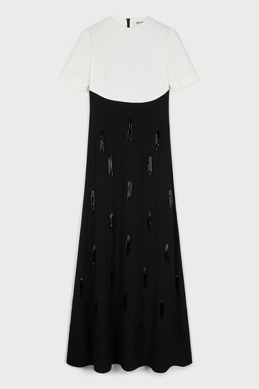 STRIKING BLACK & WHITE CONTRAST GOWN, EMBODYING PORTS 1961 TIMELESS ELEGANCE