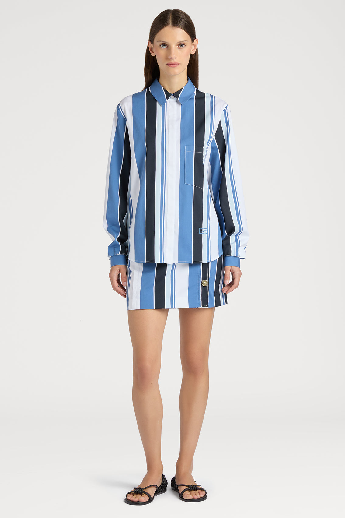 CHIC ROME-INSPIRED BLUE STRIPED SHIRT