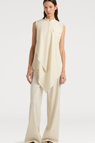 SUMPTUOUS WOOL TROUSERS WITH MODERN ELEGANCE