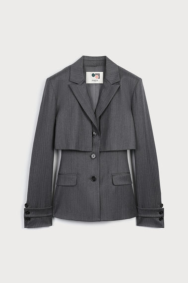 INNOVATIVE CUT-OUT DESIGN BLAZER