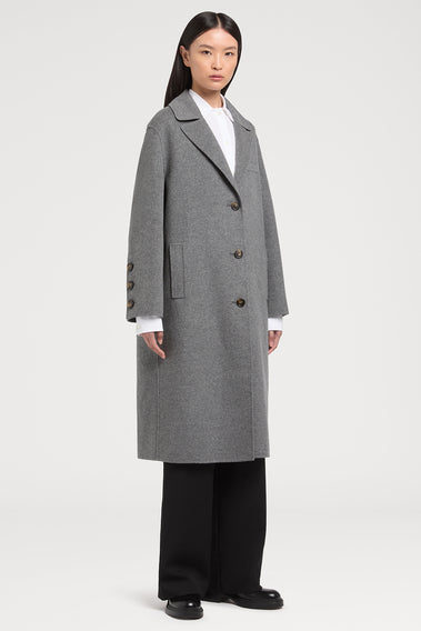 LUXURIOUS SHEEP'S WOOL AND CASHMERE COAT