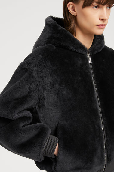 EMBODYING CONTEMPORARY COAT