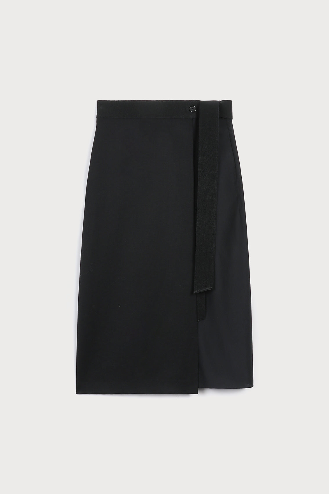 REDEFINING BASIC BLACK SKIRT