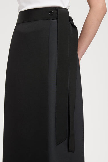 REDEFINING BASIC BLACK SKIRT