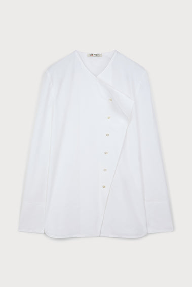SOPHISTICATED WHITE BUTTON-UP SHIRT